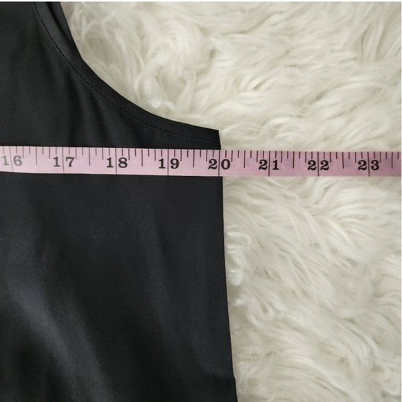 GoSilk go seashell top 100% Silk. Black. Size Medium. New.Your search for the - Picture 5 of 9